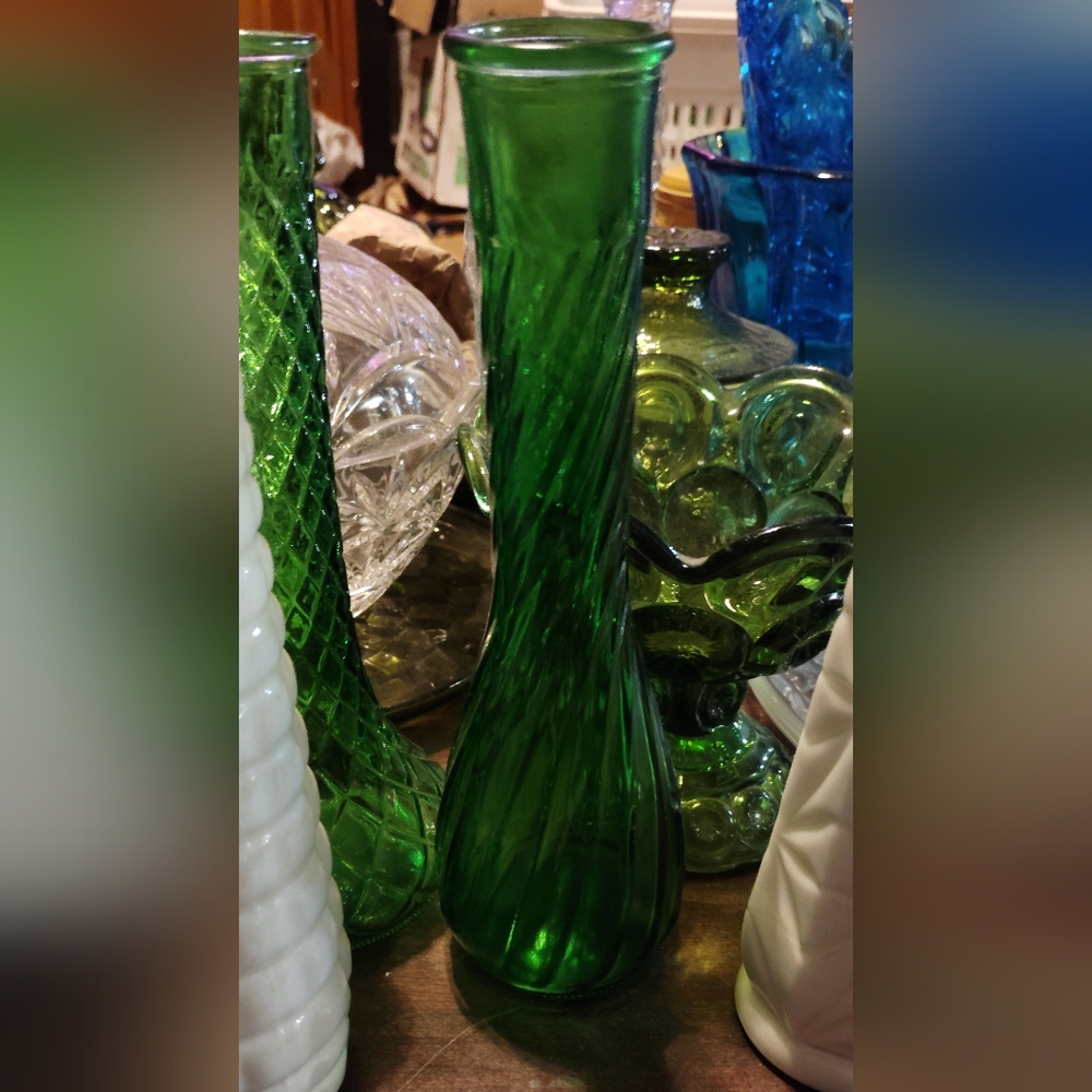 Green swirl Vase